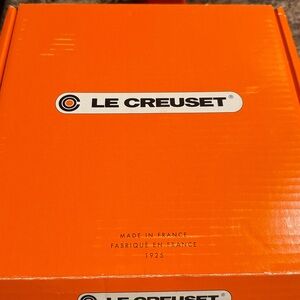 Le Creuset Vibrant Orange Cookware Box